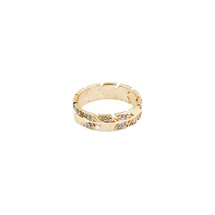 Silver jewelry with engraved leaf patterns and diamonds.
Lightweight and trendy Leaf Ring for daily wear.
Sterling silver nature-inspired ring with icy vibes.
Beautiful Leaf Ring with diamond sparkle.
Diamond Leaf Ring for unique and classy looks.
