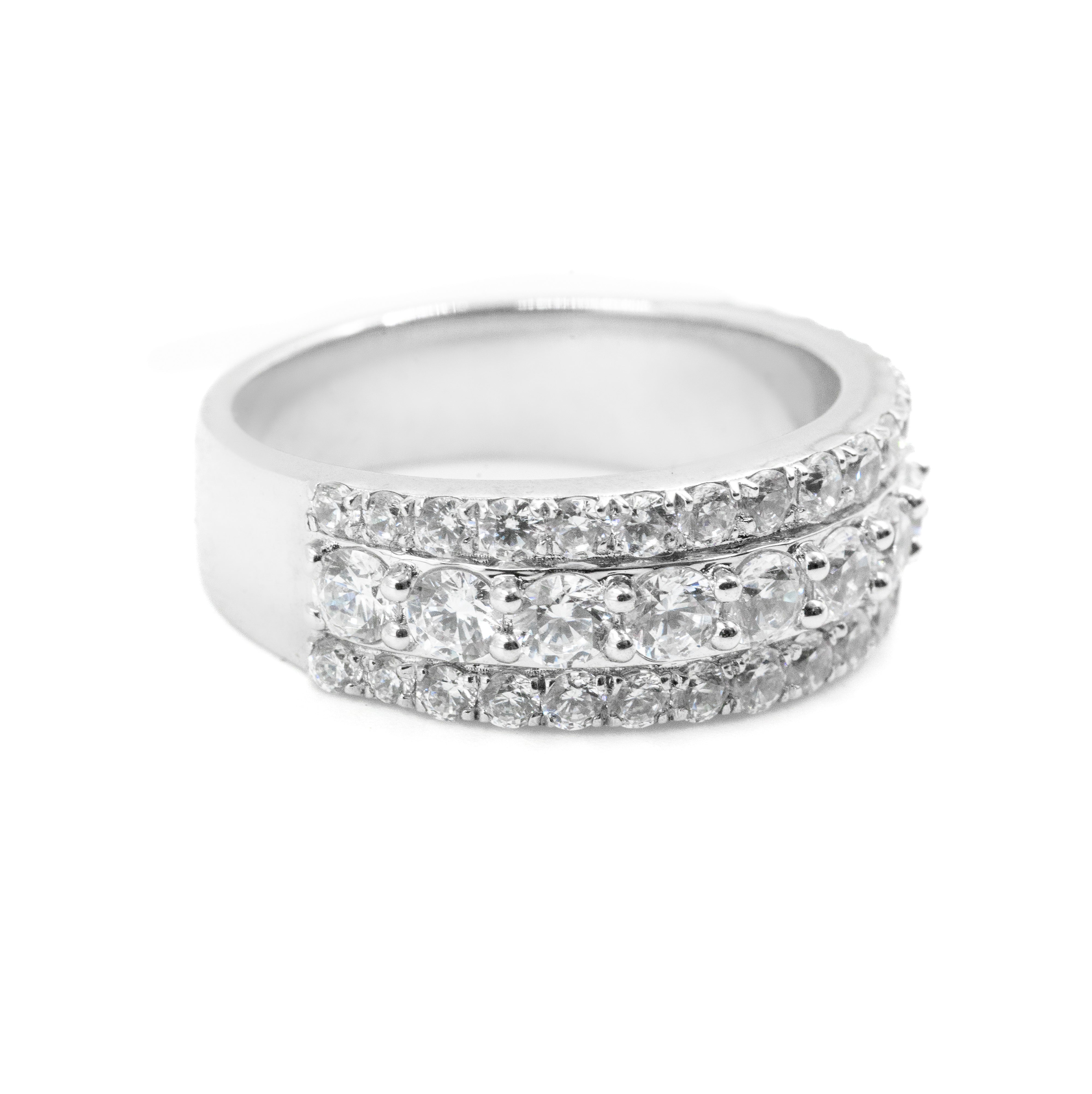 Three Row Ring